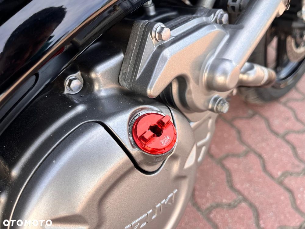 Suzuki Gladius - 13