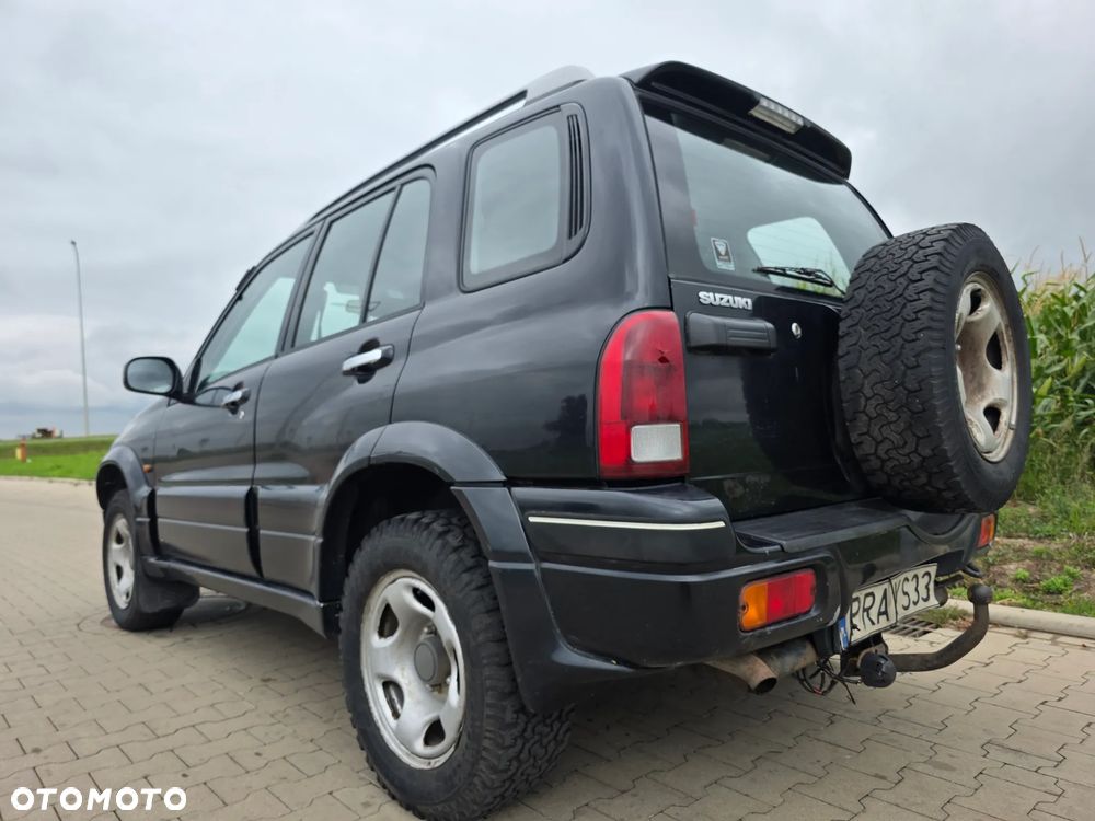 Suzuki Grand Vitara 2.0 - 5