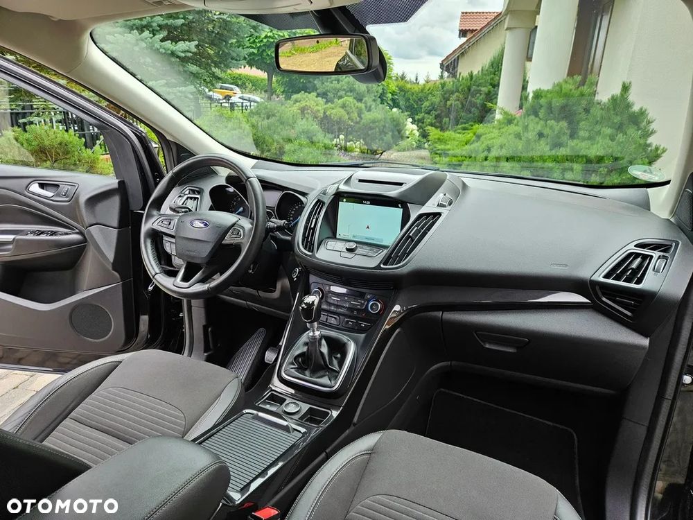 Ford Kuga - 13