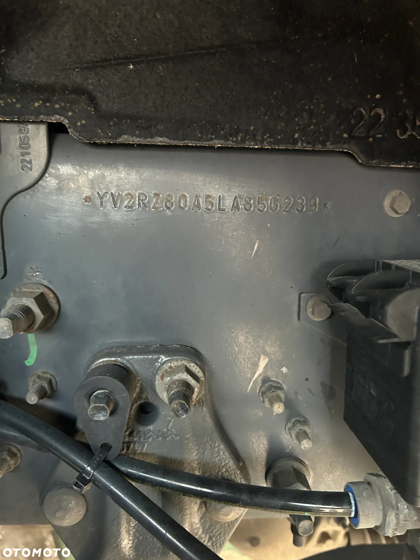 Volvo FH 460 GAZ LNG + DIESEL / PRZEBIEG TYLKO 557 767 KM / 2019 ROK !! - 19