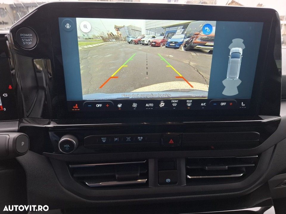 Ford Tourneo Custom - 13