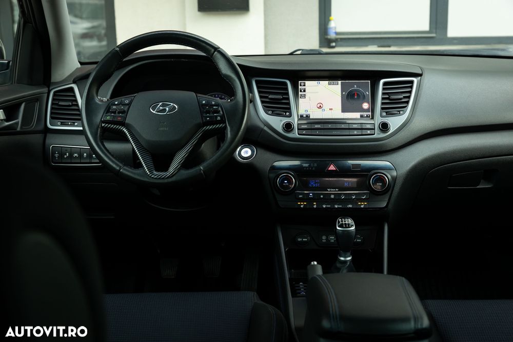 Hyundai Tucson 2.0 CRDI 4WD Premium - 26