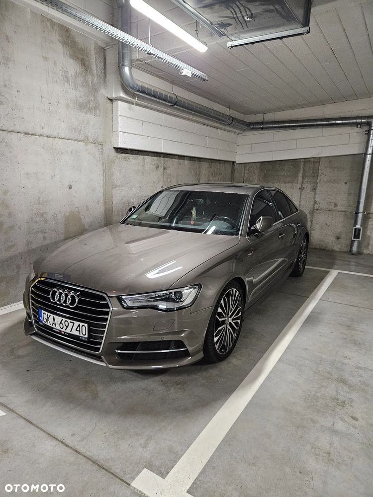 Audi A6 - 1