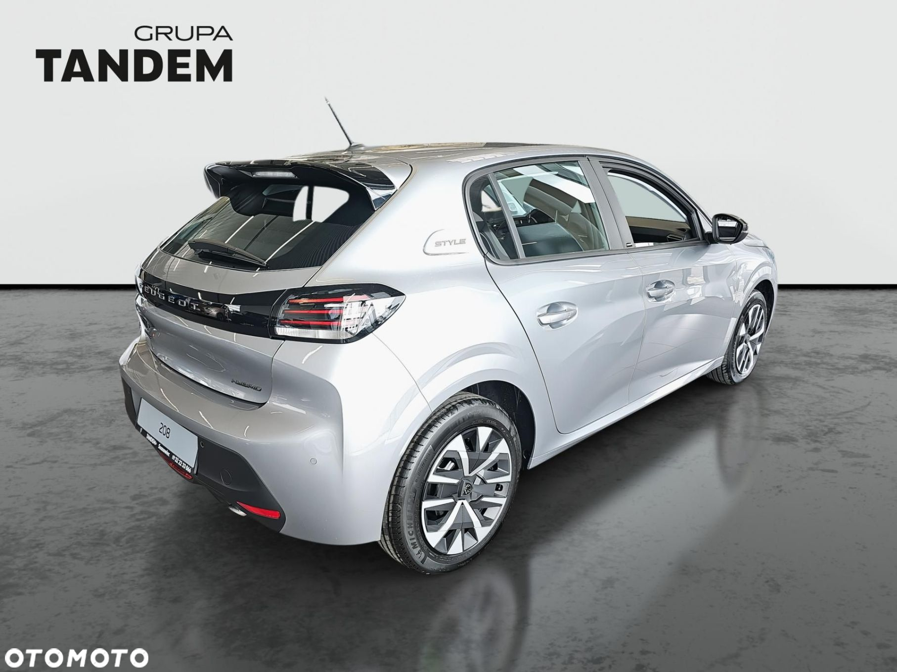 Peugeot 208 - 5