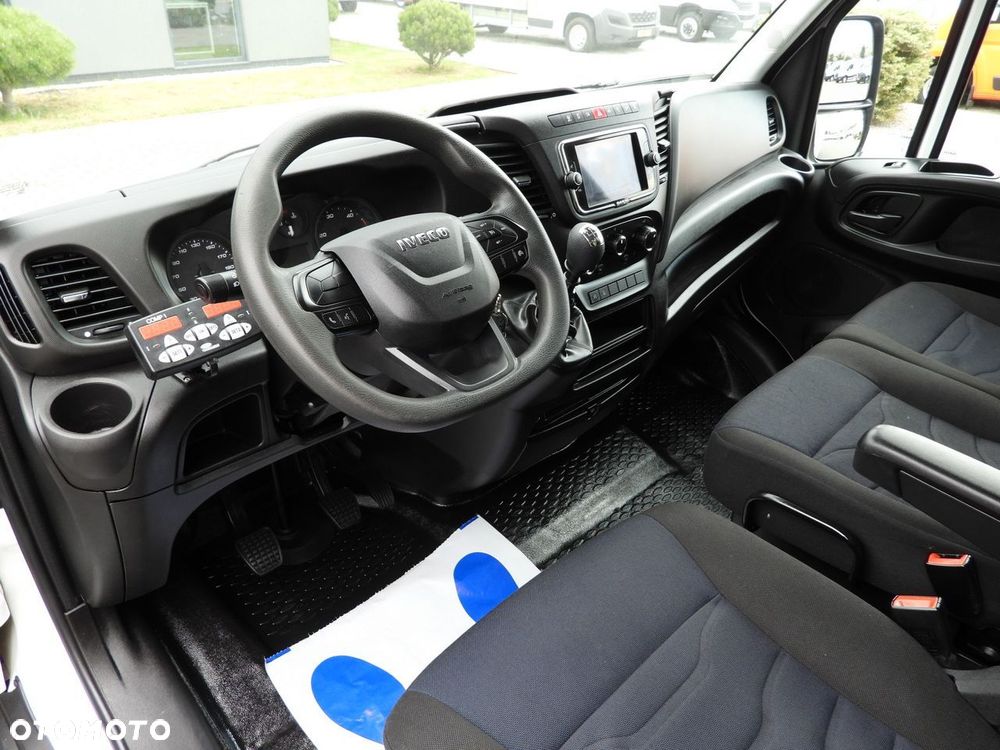 Iveco DAILY 35C16 CHŁODNIA KONTENER -1*C ZASILANIE 230V TEMPOMAT NAWIGACJA BLIŹNIACZE KOŁA KLIMATYZACJA  160KM - 3
