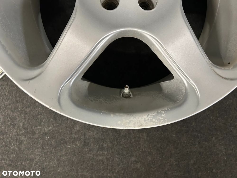 Alufelgi DBV Audi A3 8L, Audi TT, Golf 4, Seat Leon I 17 cali 5x100 4szt. - 13