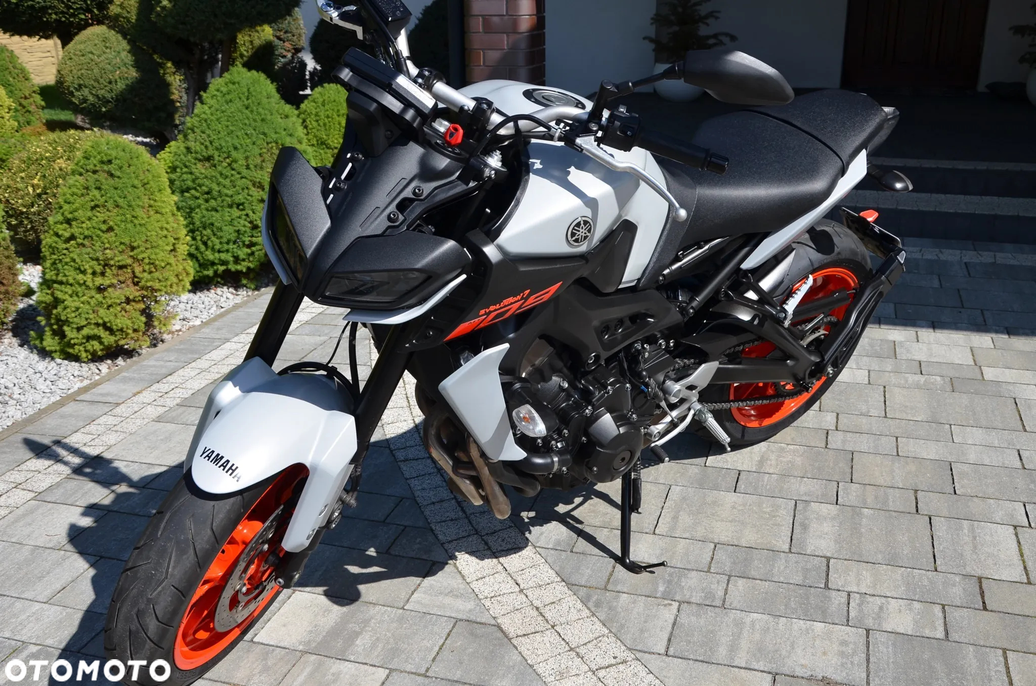 Yamaha MT - 18