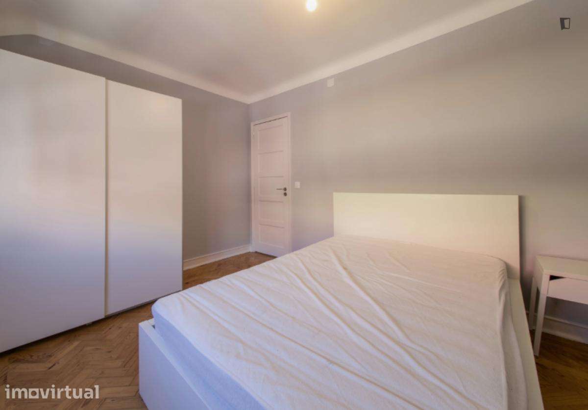 Quarto - localizado em Entrecampos Lisbon - Grande imagem: 2/10
