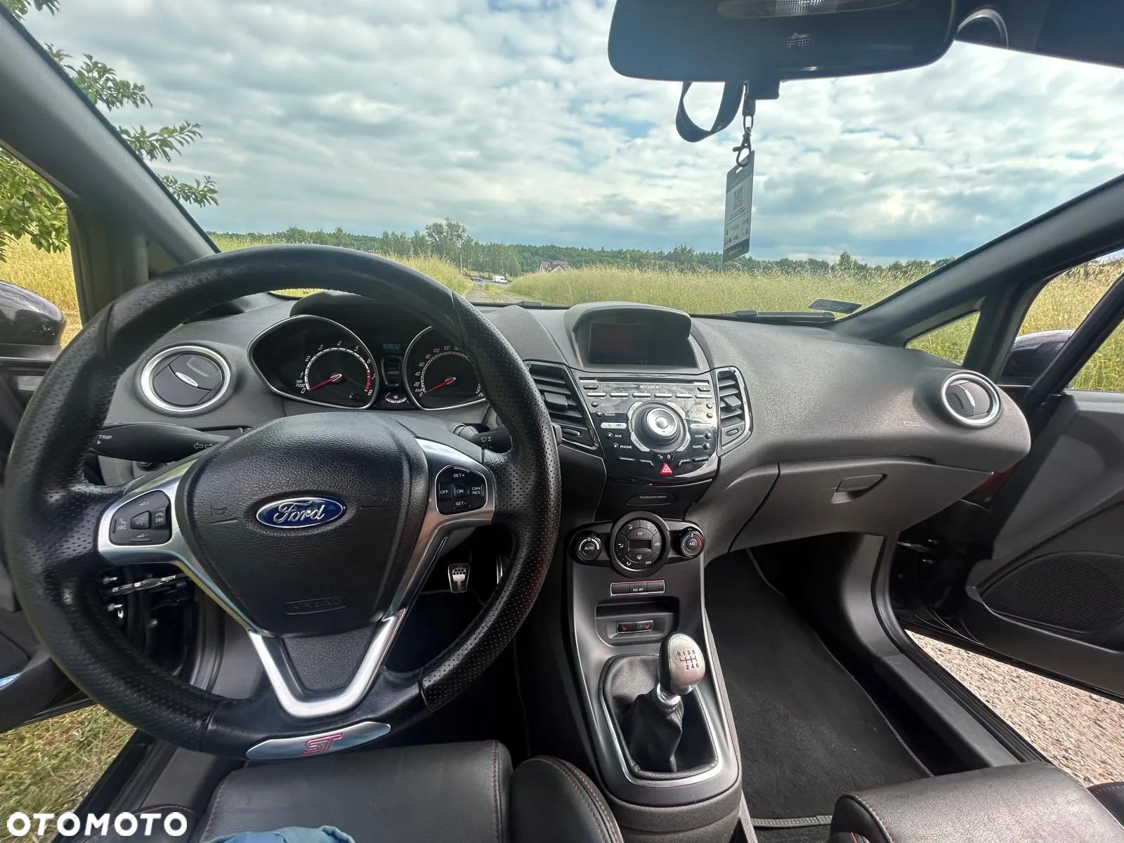 Ford Fiesta ST2 - 9