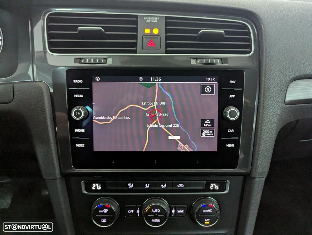 VW Golf 1.5 TSI Confortline - 24