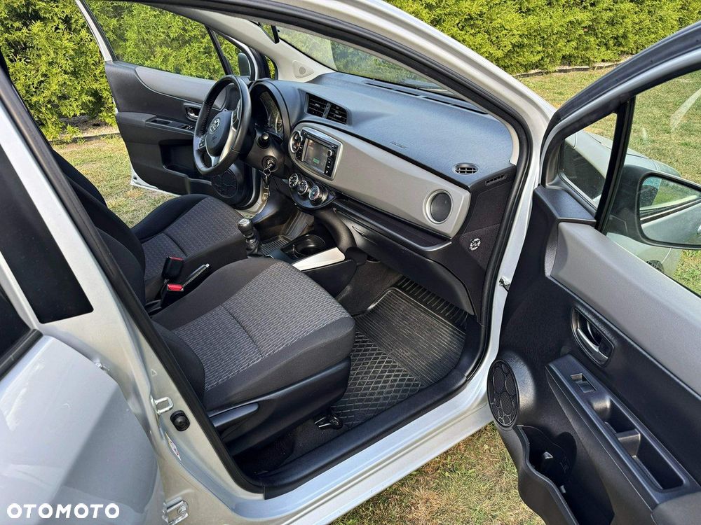 Toyota Yaris 1.33 VVT-i Edition 2014 - 17