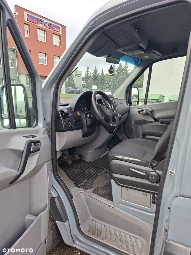 Mercedes-Benz Sprinter - 5