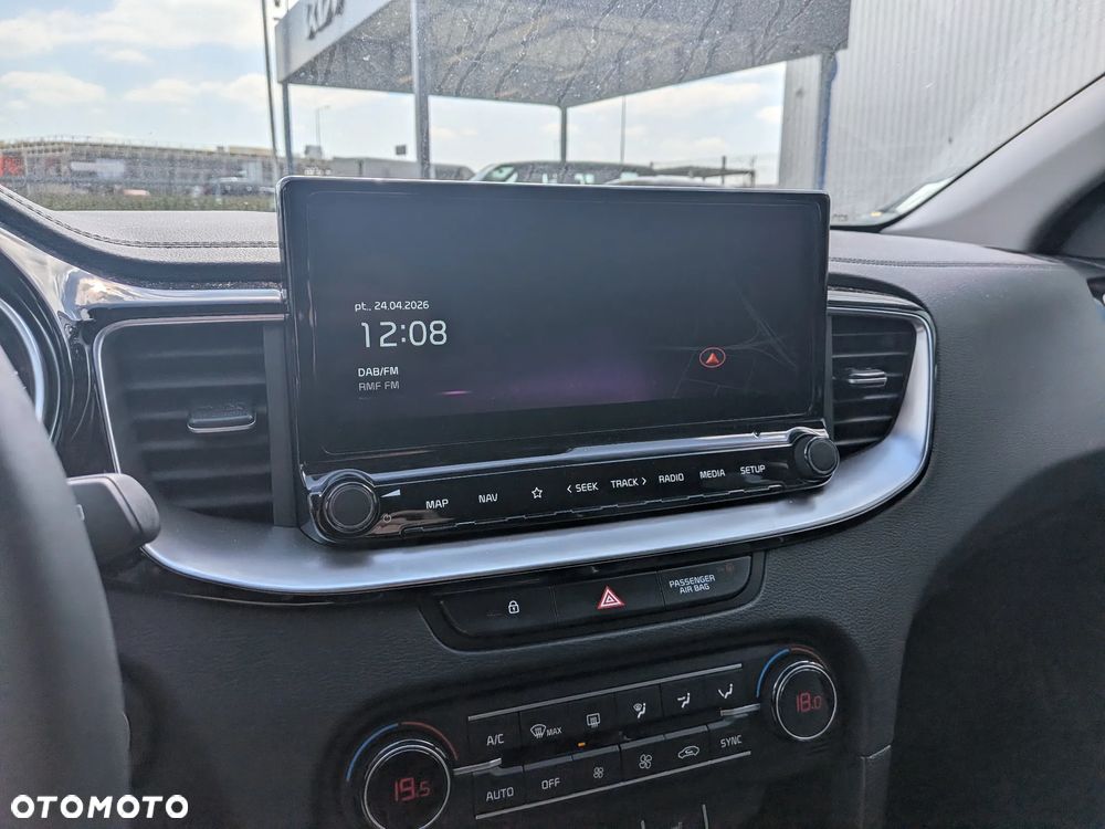 Kia Ceed 1.5 T-GDI Tribute DCT - 11