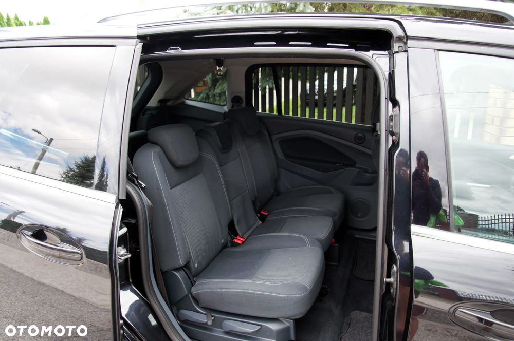 Ford Grand C-MAX - 25