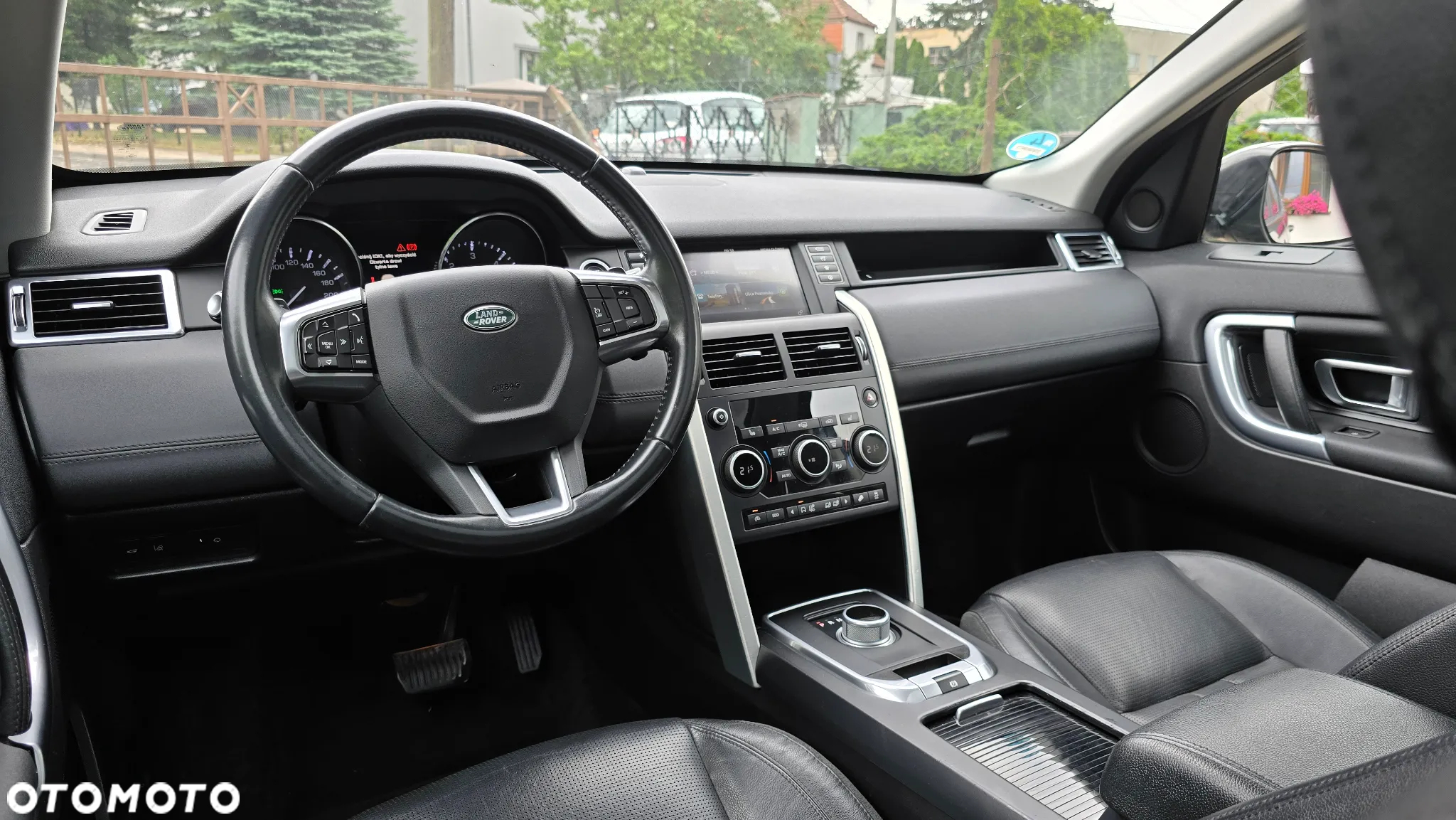 Land Rover Discovery Sport 2.0 D180 R-Dynamic HSE - 13