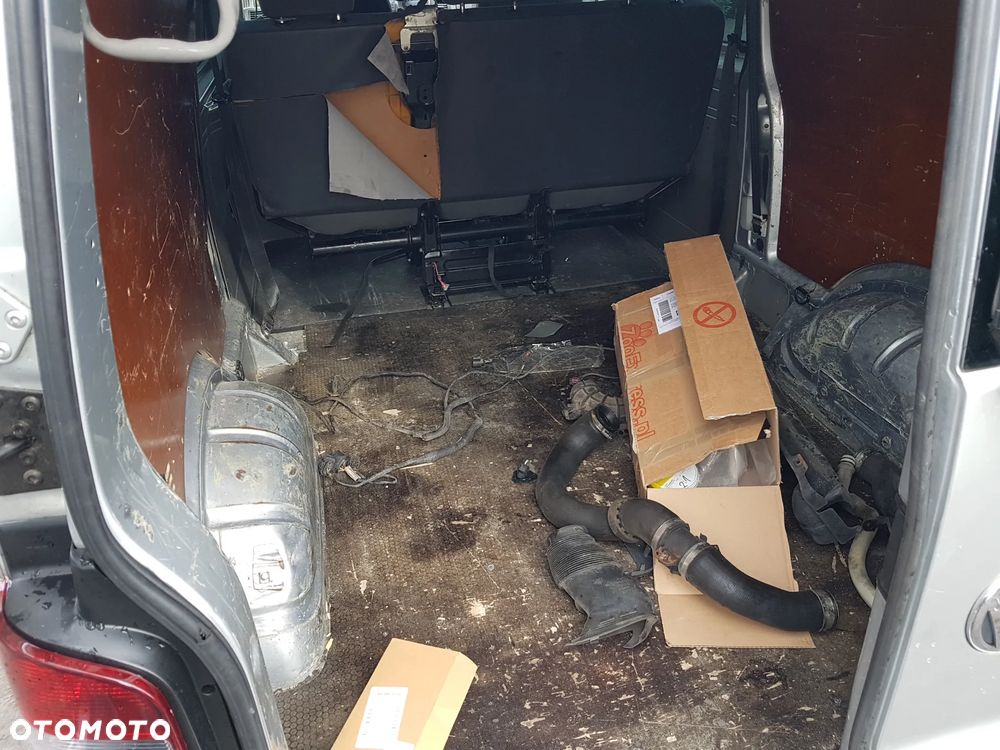 Volkswagen Transporter - 3