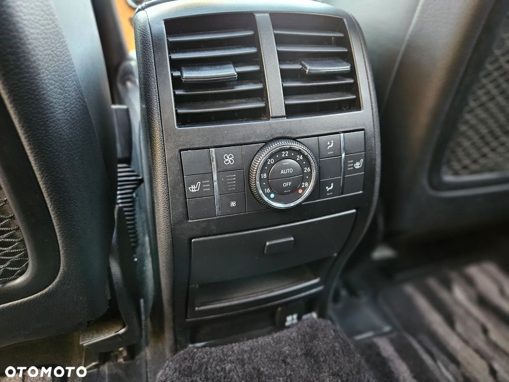 Mercedes-Benz GL 500 4Matic 7G-TRONIC - 26
