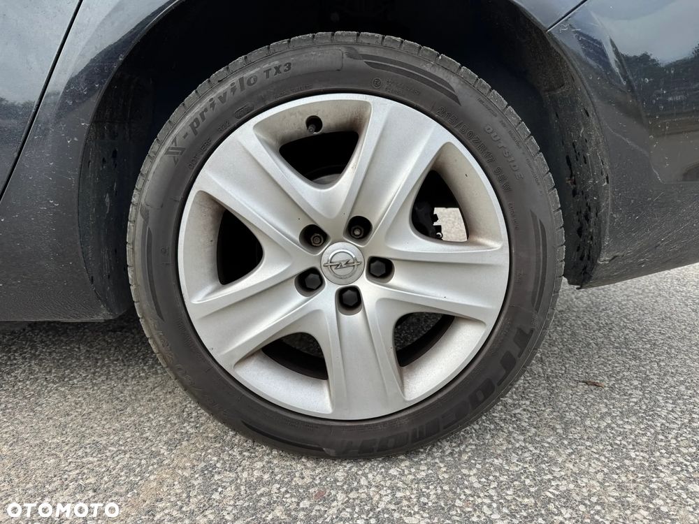 Opel Astra 1.4 Turbo Design Edition - 25