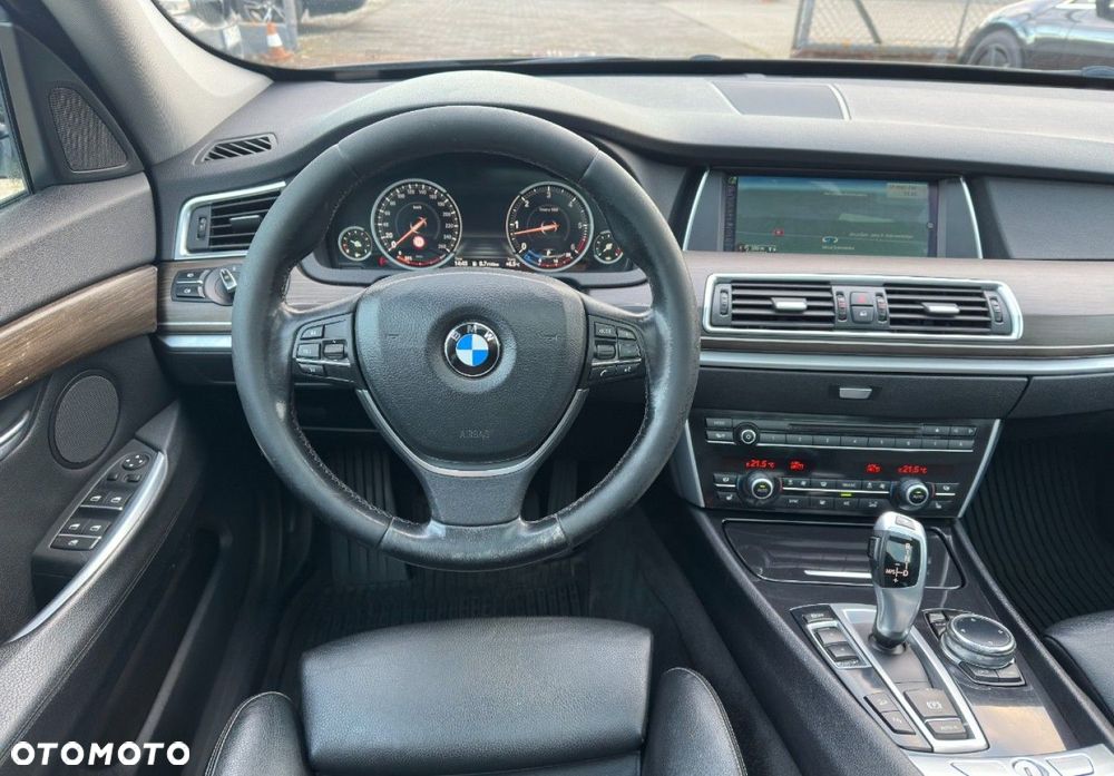 BMW 5GT - 14