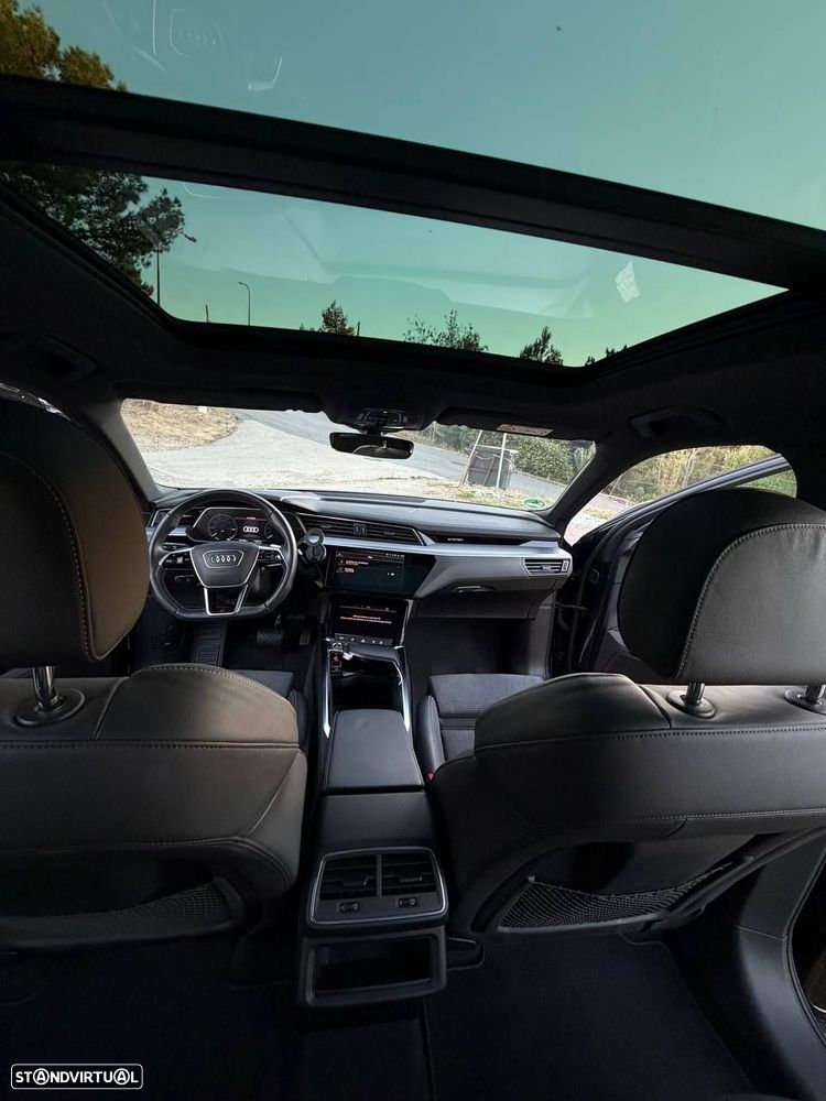 Audi e-tron 55 quattro S line - 11