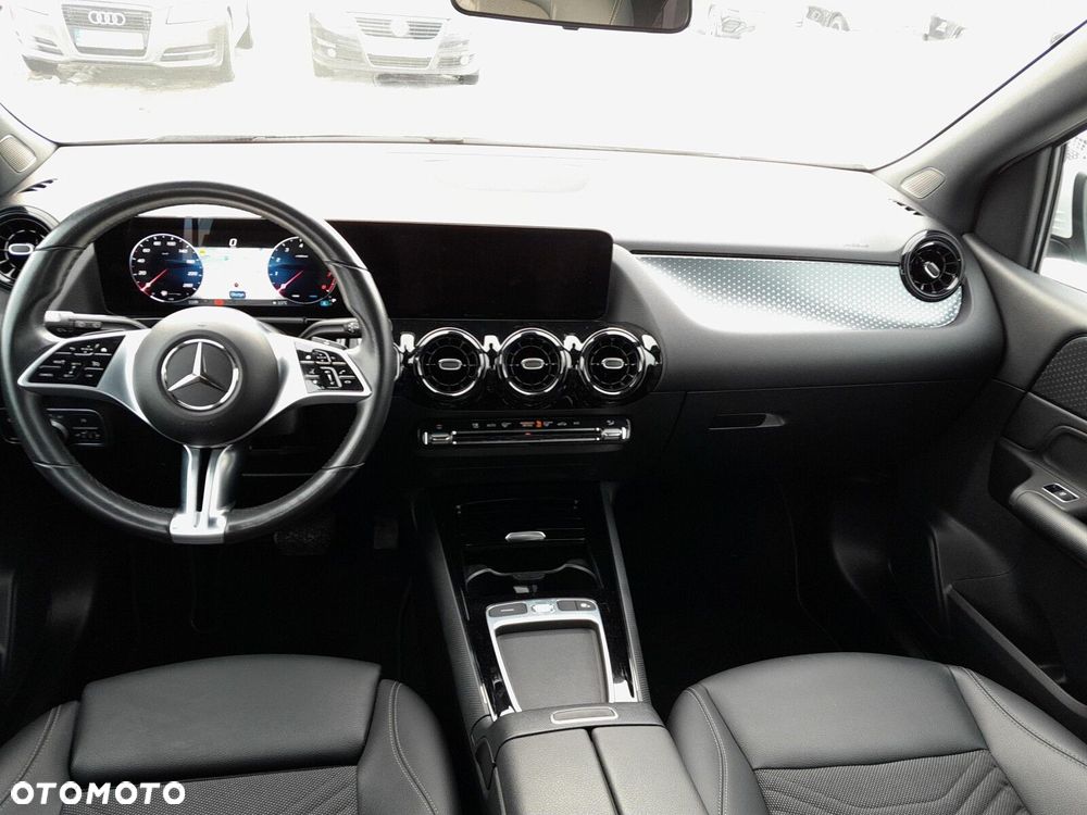 Mercedes-Benz Klasa B 200 7G-DCT - 16