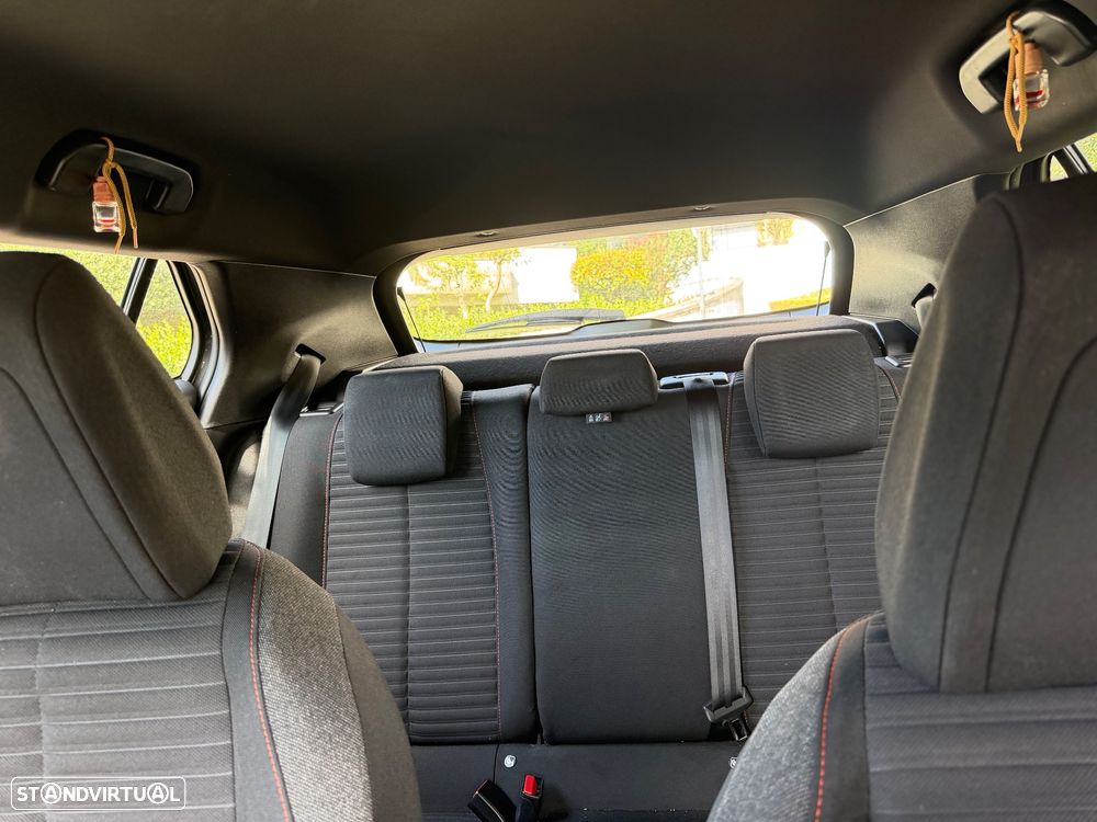 Peugeot 2008 1.2 PureTech Active Pack - 8