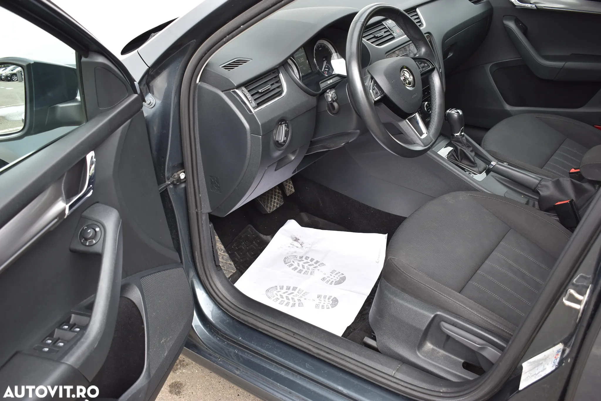 Skoda Octavia 1.5 TSI DSG Style - 14