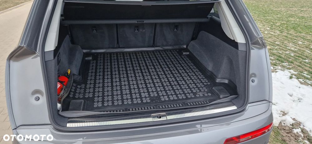 Audi Q7 - 8