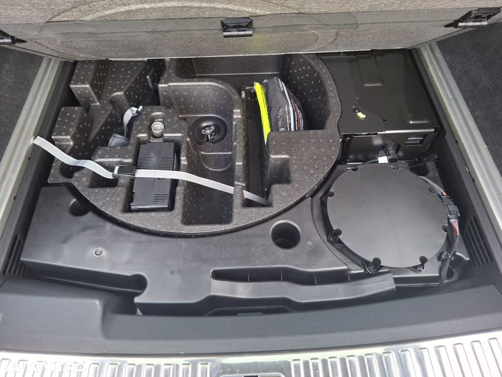 Audi RS Q8 4.0 TFSI quattro MHEV Tiptronic - 8