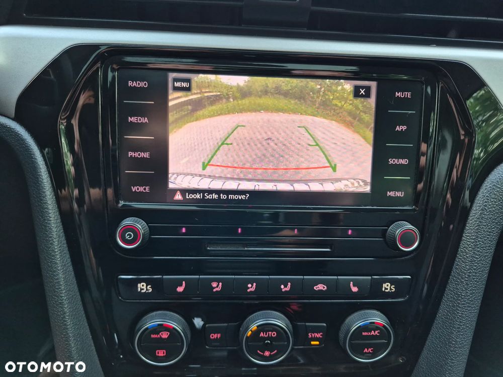 Volkswagen Passat 2.0 TSI Elegance DSG - 11