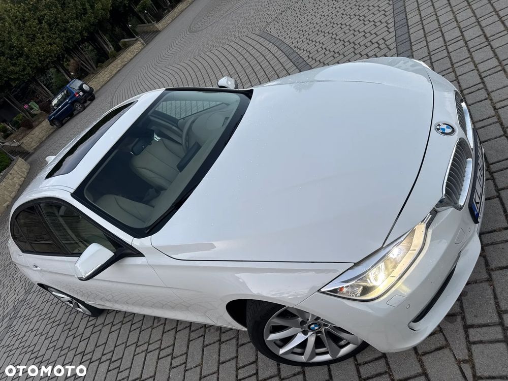 BMW Seria 3 328i Sport-Aut Modern Line - 17