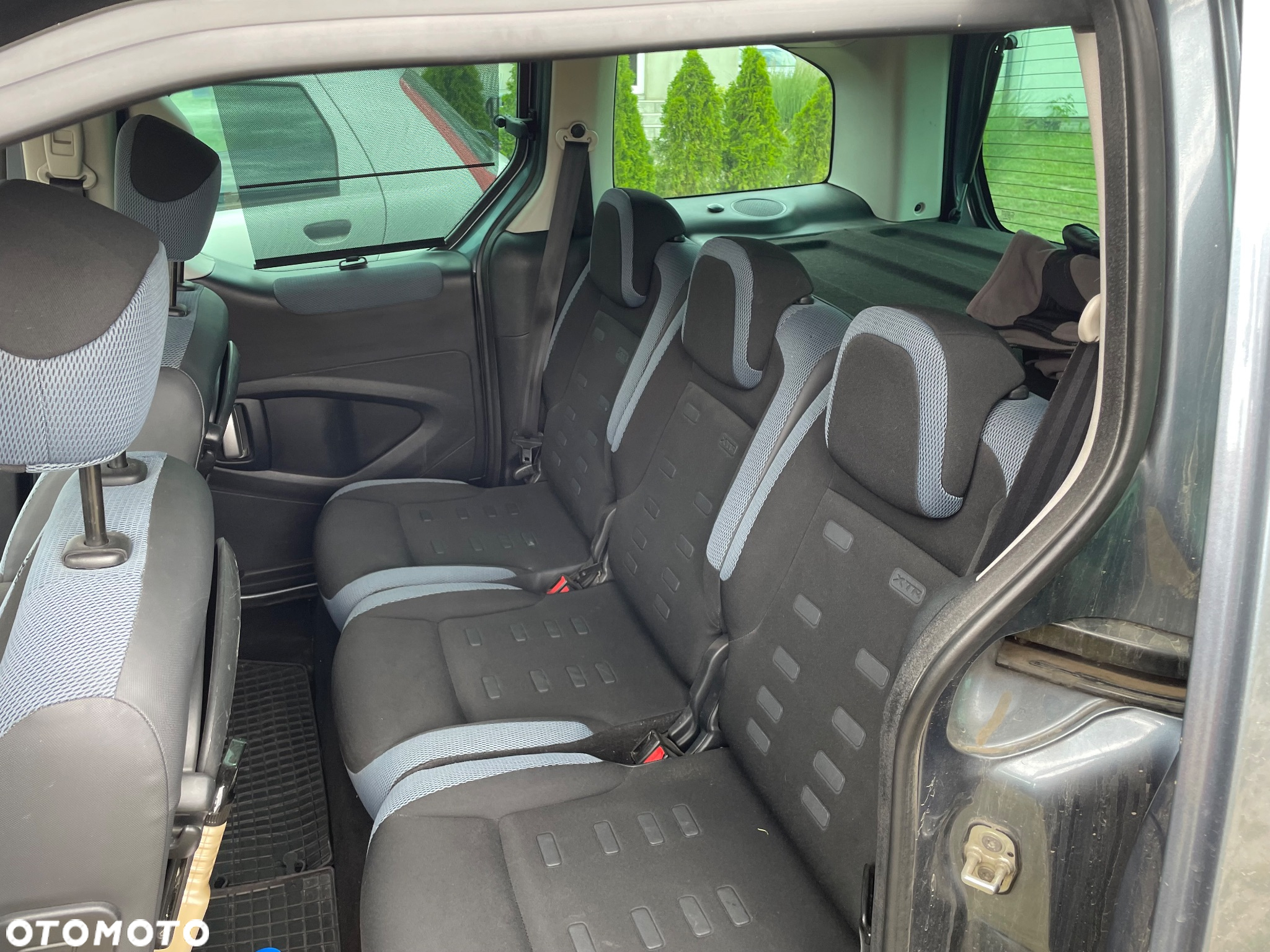 Citroën Berlingo II 1.6i Prestige - 12