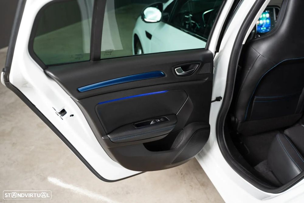 Renault Mégane Sport Tourer 1.5 Blue dCi GT Line — fotografia 44