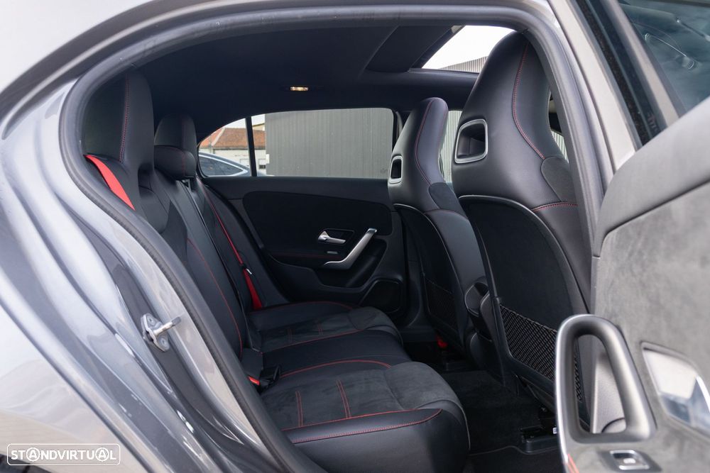 Mercedes-Benz A 35 AMG 4Matic Speedshift DCT 7G - 15