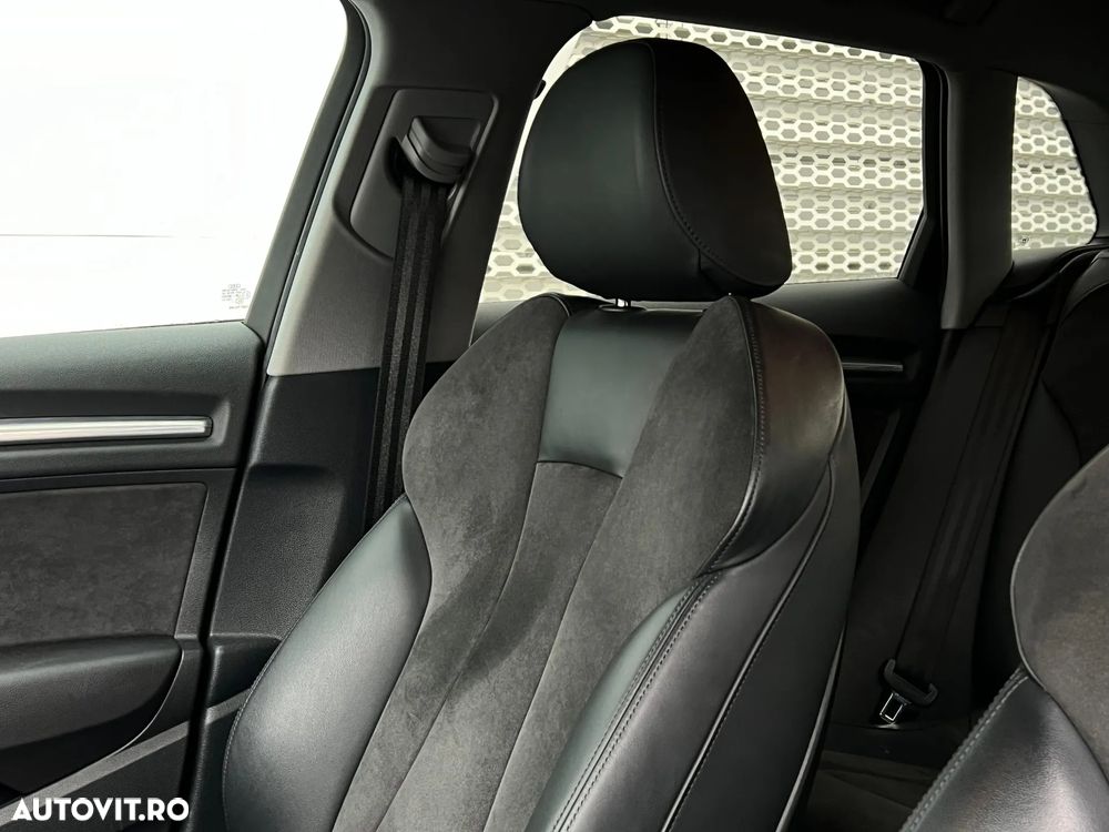Audi A3 40 e-tron Sportback S tronic sport - 11