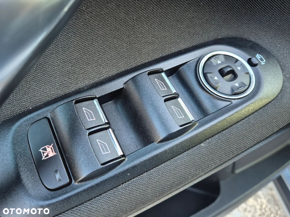 Ford Mondeo 2.0 TDCi Ambiente - 8