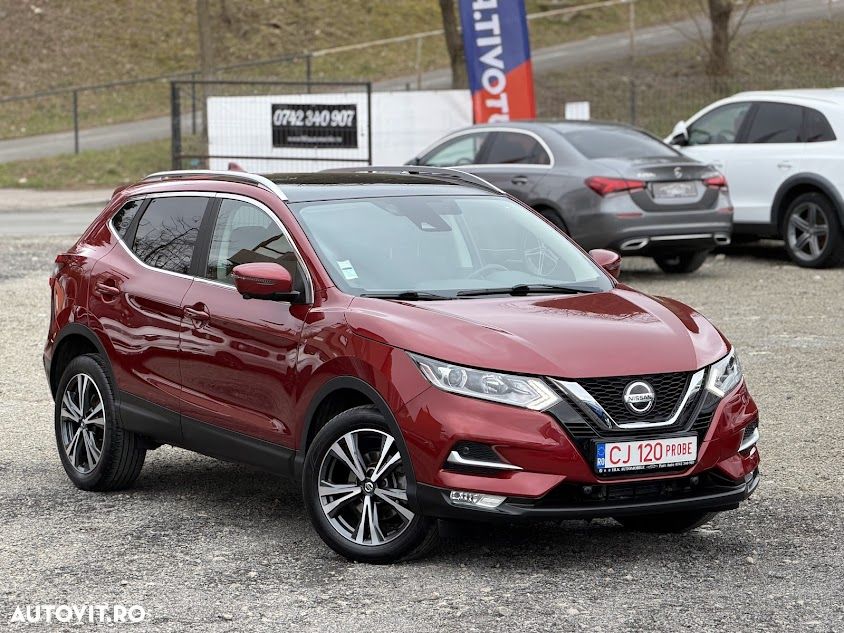 Nissan Qashqai 1.2 DIG-T Xtronic N-Connecta - 2