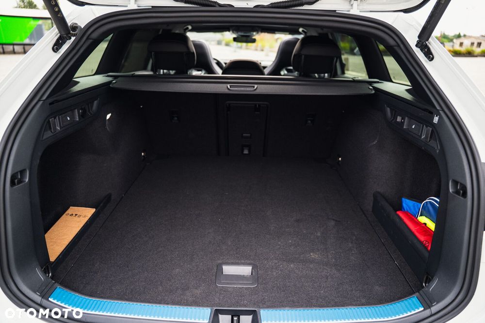 Volkswagen Passat - 22