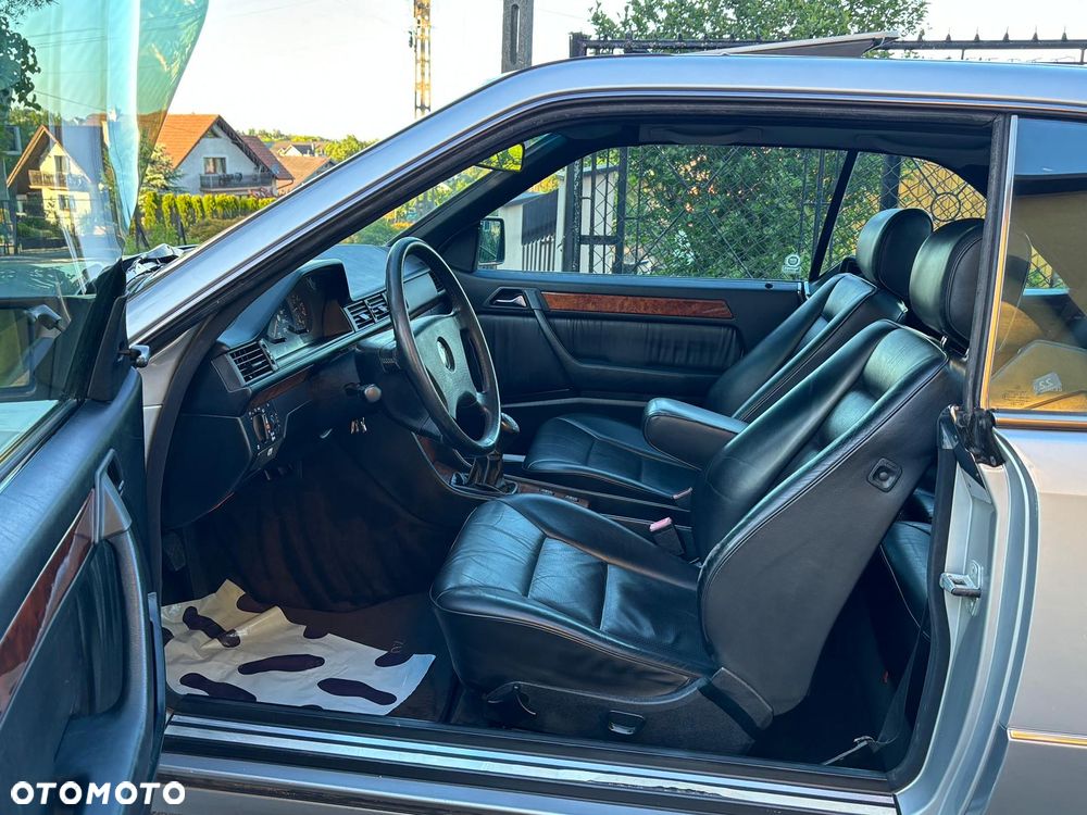 Mercedes-Benz W124 (1984-1993) - 11