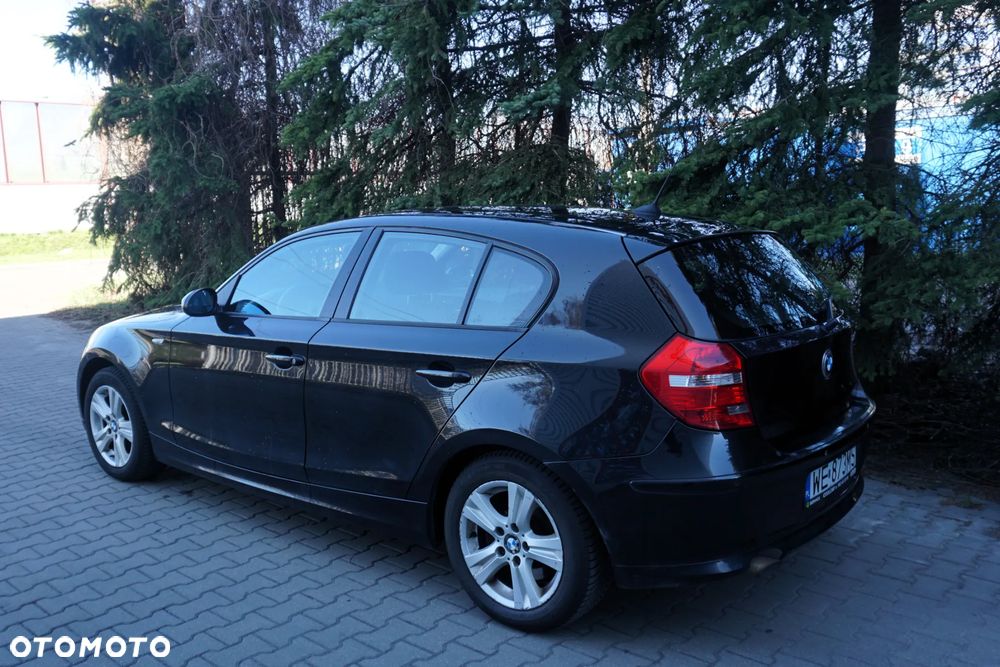 BMW Seria 1 118d DPF - 24