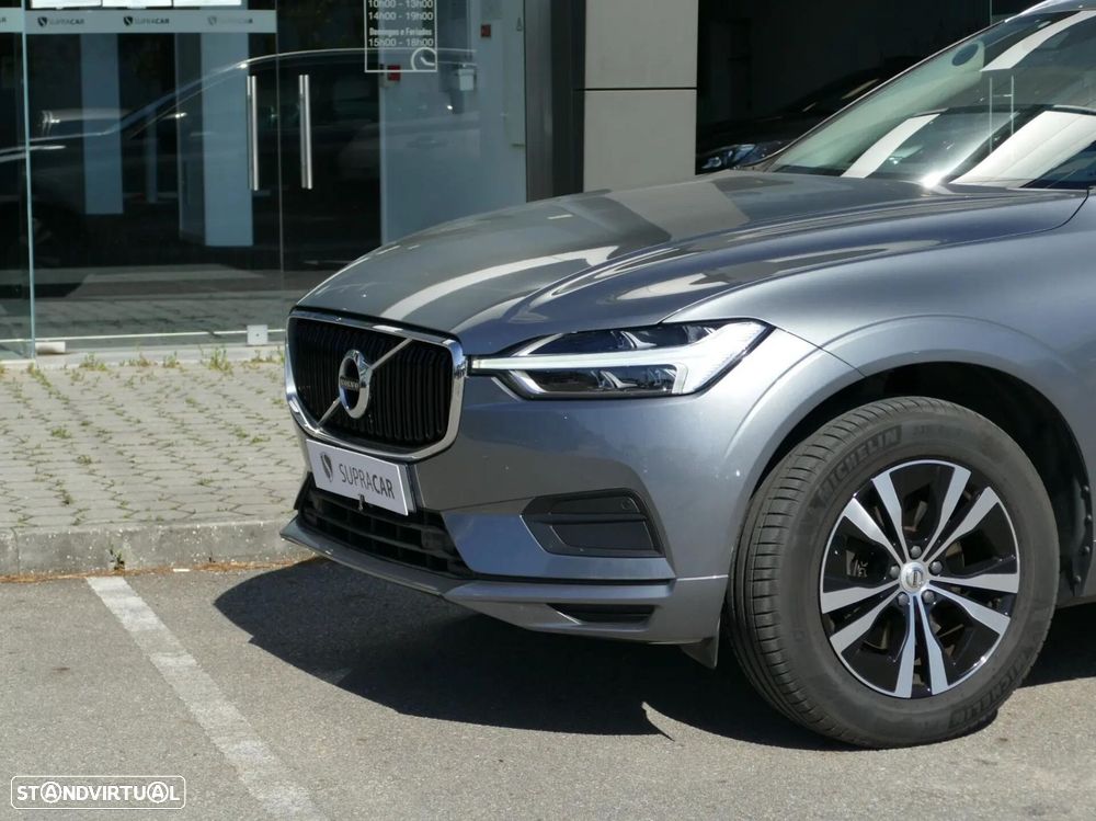 Volvo XC 60 2.0 D4 Momentum Geartronic - 4