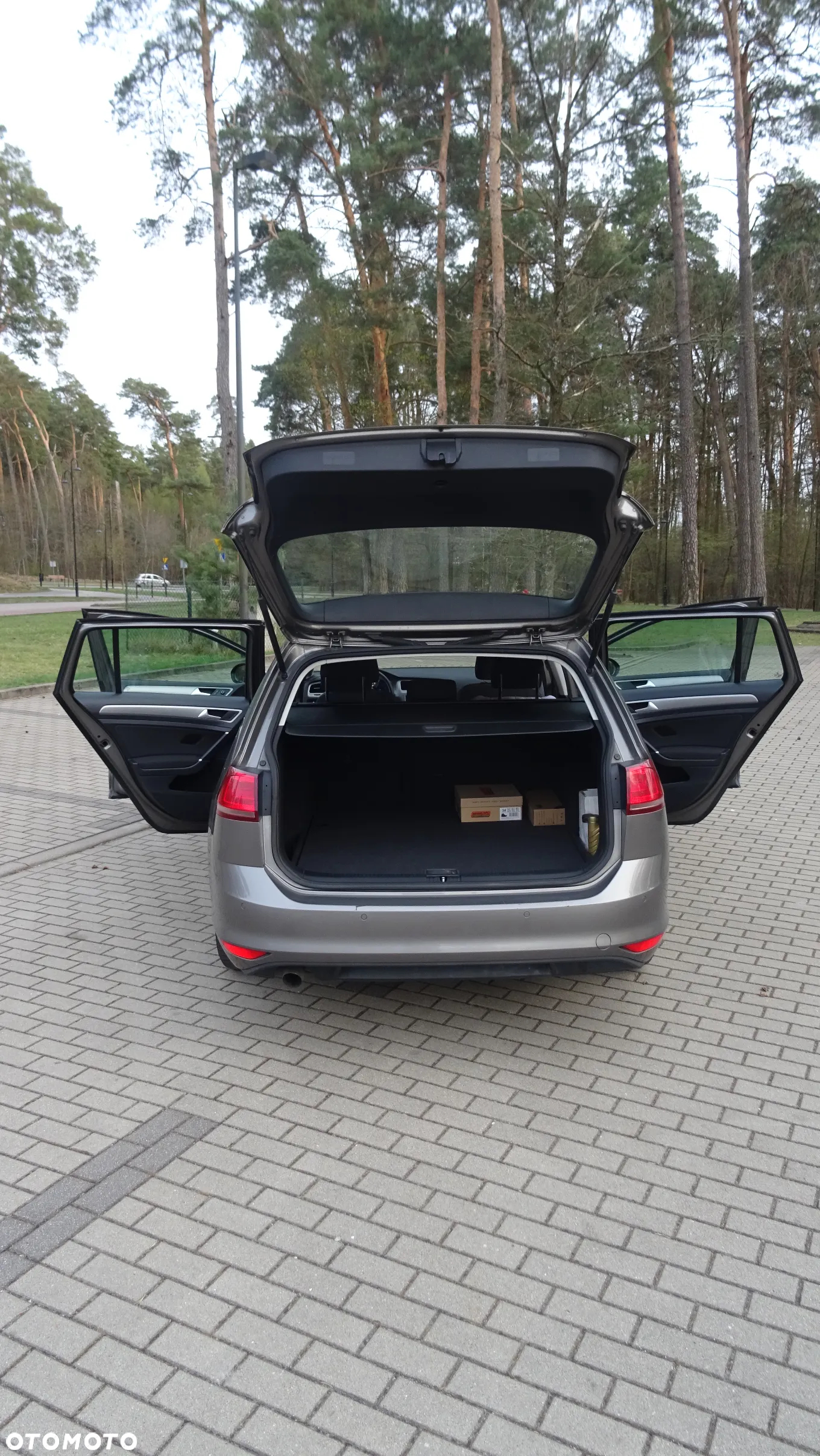 Volkswagen Golf VII 1.6 TDI BMT Comfortline - 14