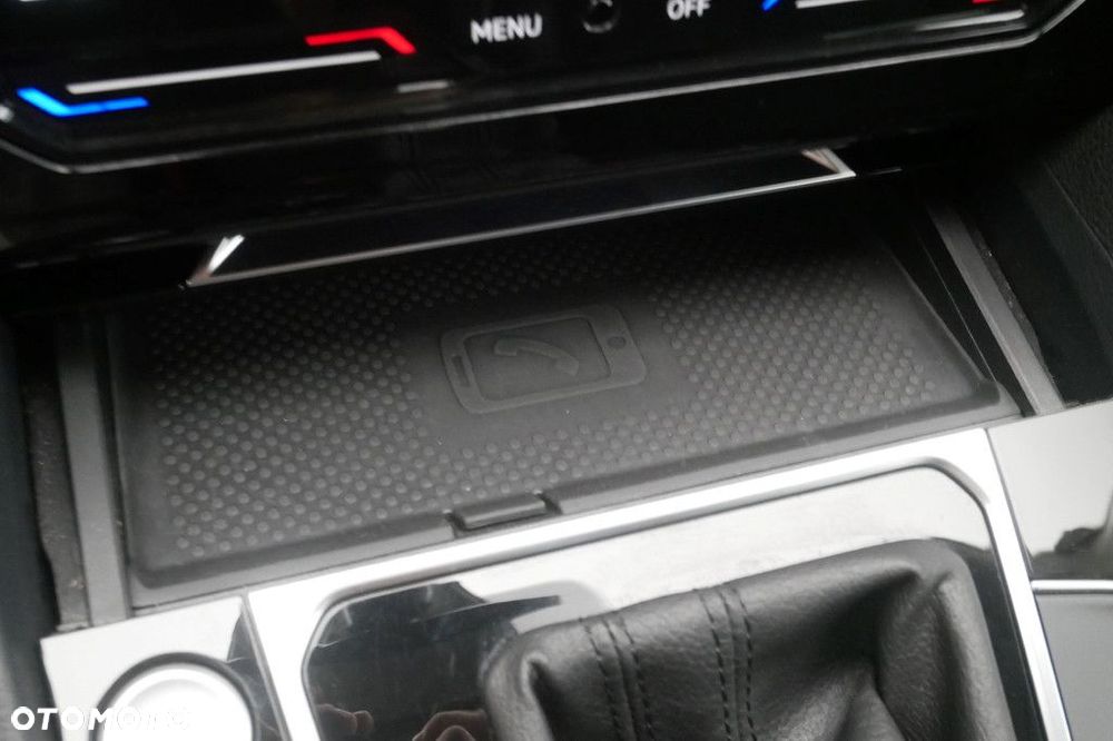 Volkswagen Arteon 2.0 TSI Elegance DSG - 24