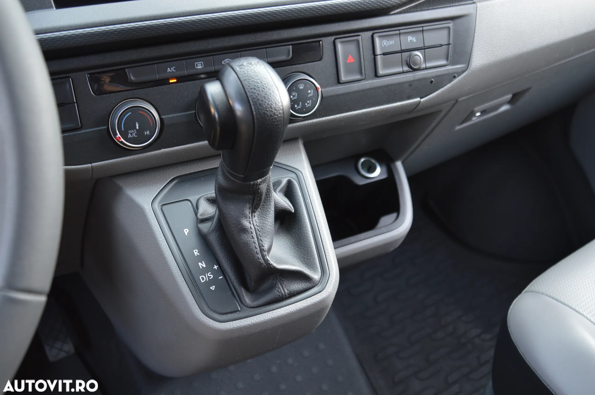 Volkswagen Transporter T6.1 DSG 4MOTION Kurz Plus Comfortline - 19