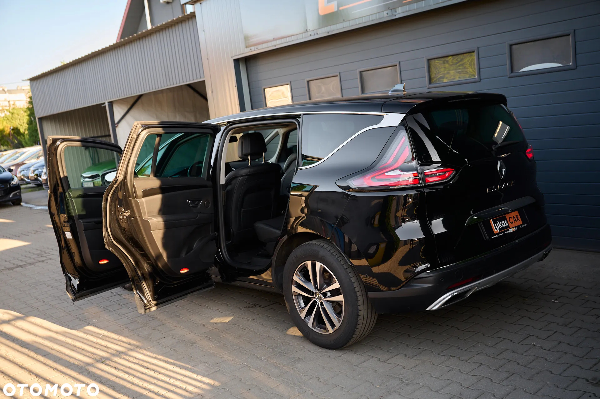 Renault Espace BLUE dCi 160 EDC BUSINESS EDITION - 25