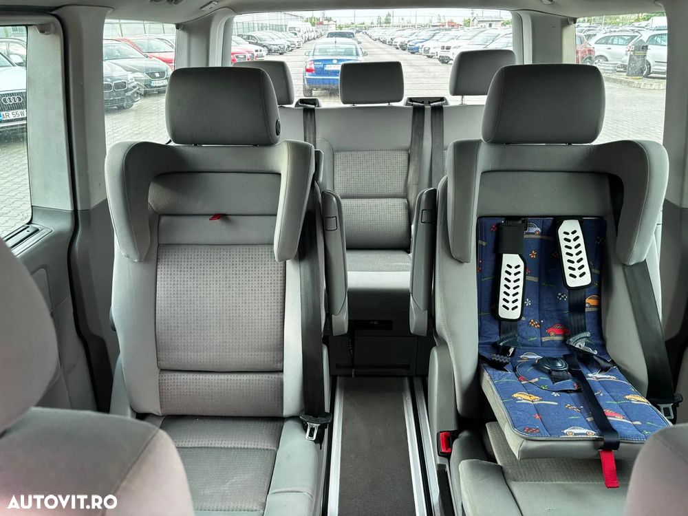 Volkswagen Multivan - 8
