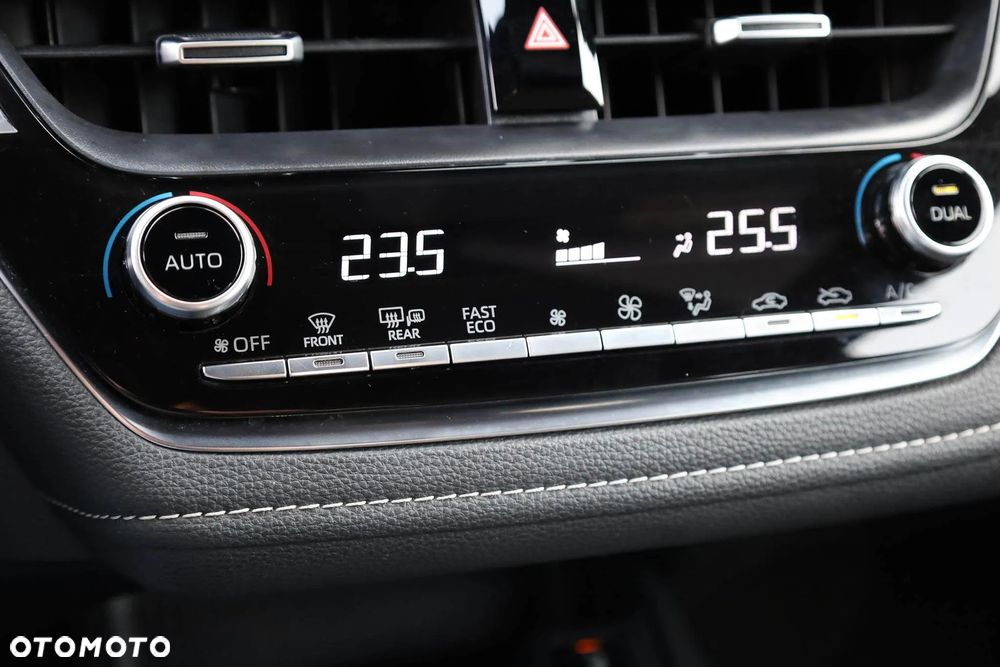 Toyota Corolla 1.8 Hybrid GPF Comfort - 22