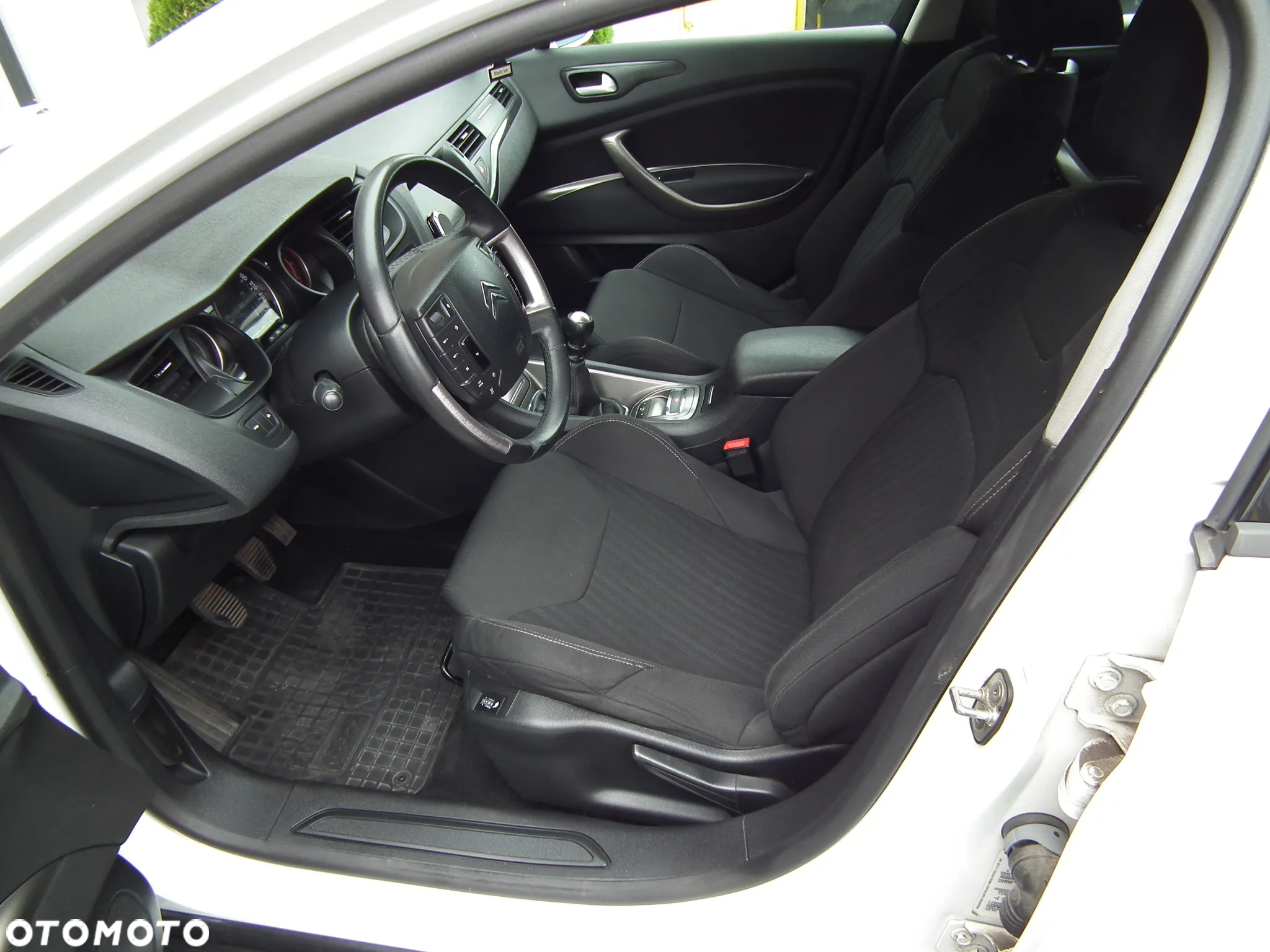 Citroën C5 2.0 HDi Confort Equilibre Navi - 2
