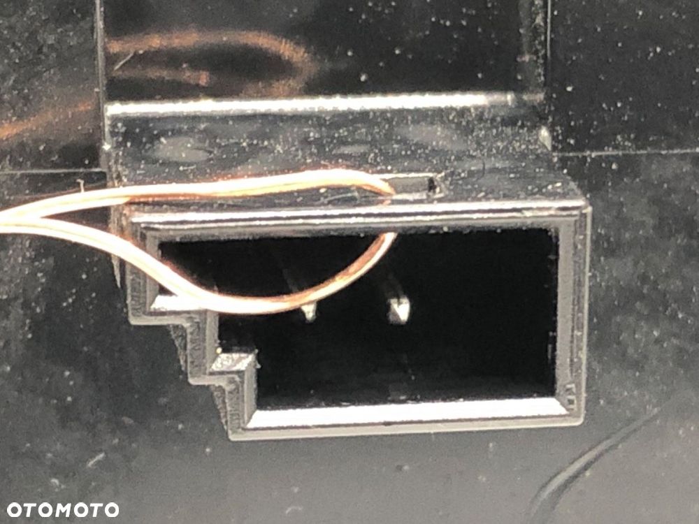 LAMPA STOP - 45.00 PLN - BMW 5 (F10) 2009 - 2016 520 d xDrive 135 kW [184 KM] olej napędowy 2013 - - 3