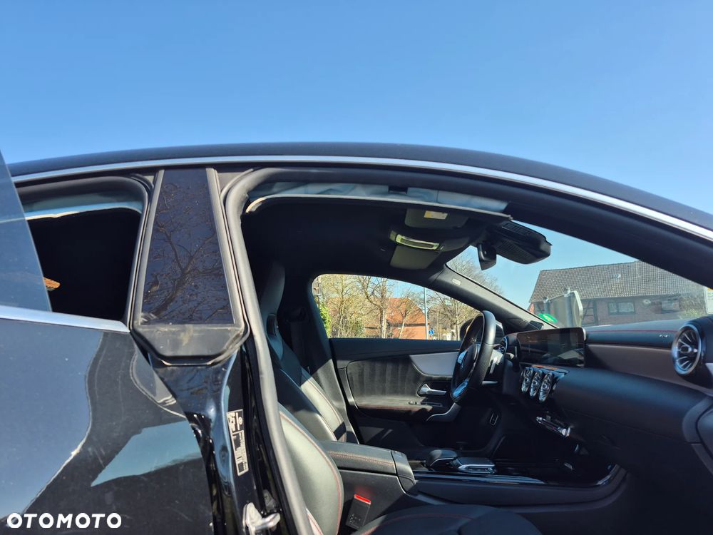 Mercedes-Benz CLA 180 d 7G-DCT AMG Line - 23